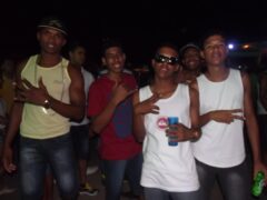 Oktober 10 Anos